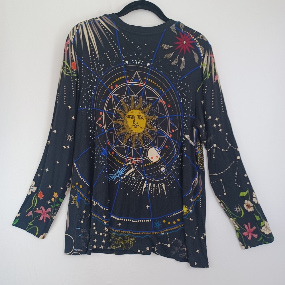 Johnny Was XL Celestial Astrological Bamboo V-Neck Top Charcoal Black Sun Moon - Picture 7 of 8